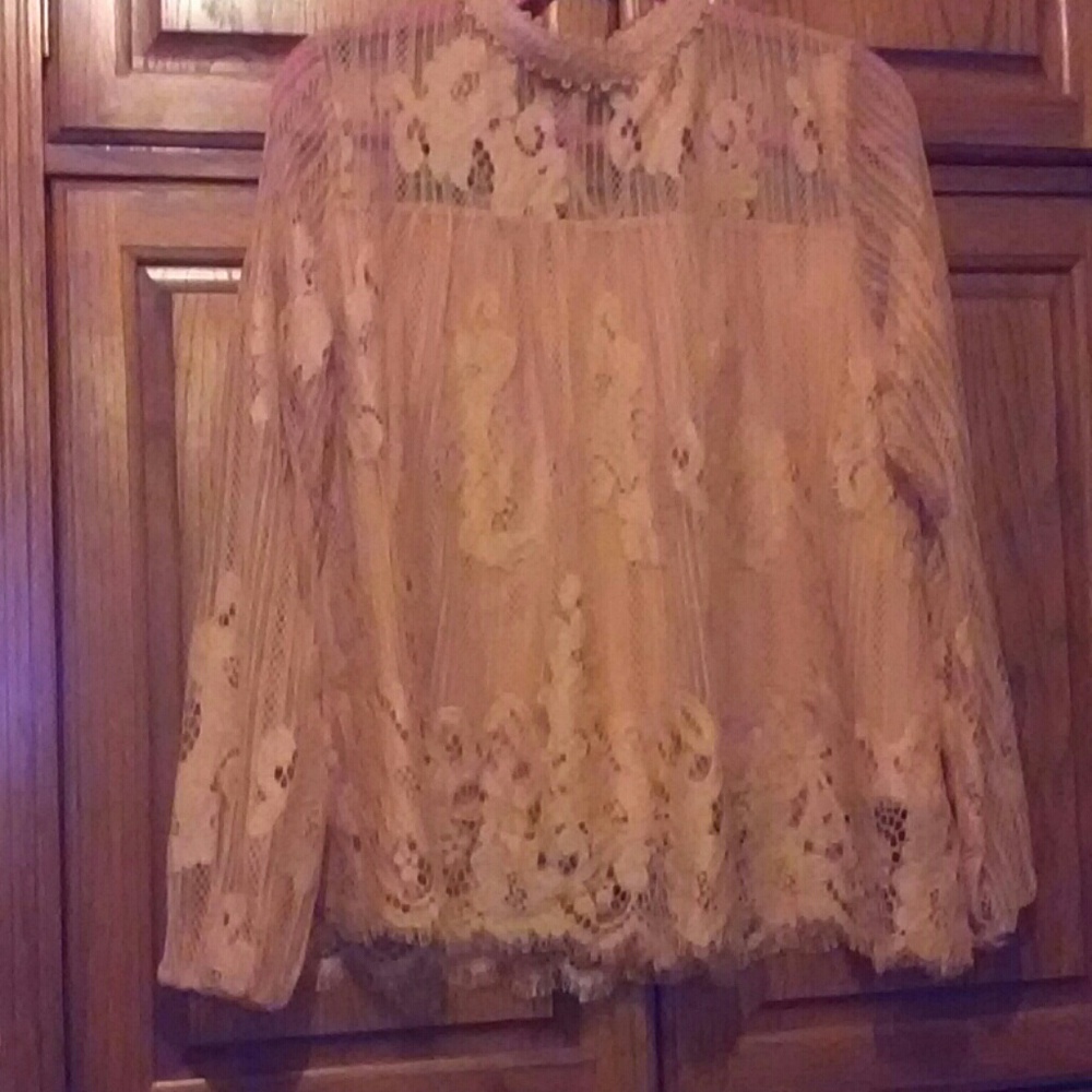 🐞Xhilaration Ladies Top